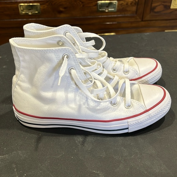 Converse Shoes - Women’s converse
